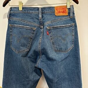 Levi 501 S jeans, 28 inch waist X 27 inch inseam. In great condition